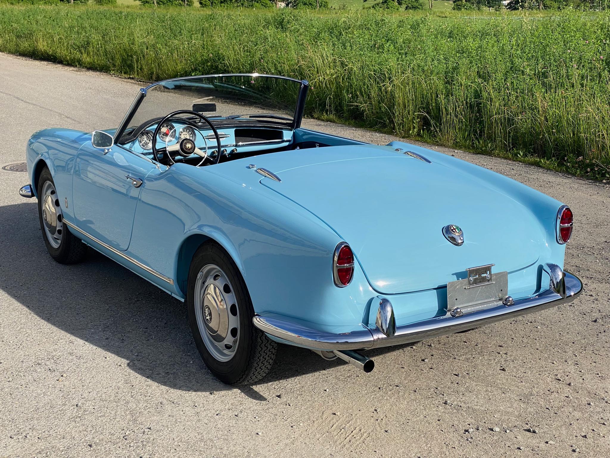 1957 Alfa Romeo Giulietta Spider Veloce – Bild 4
