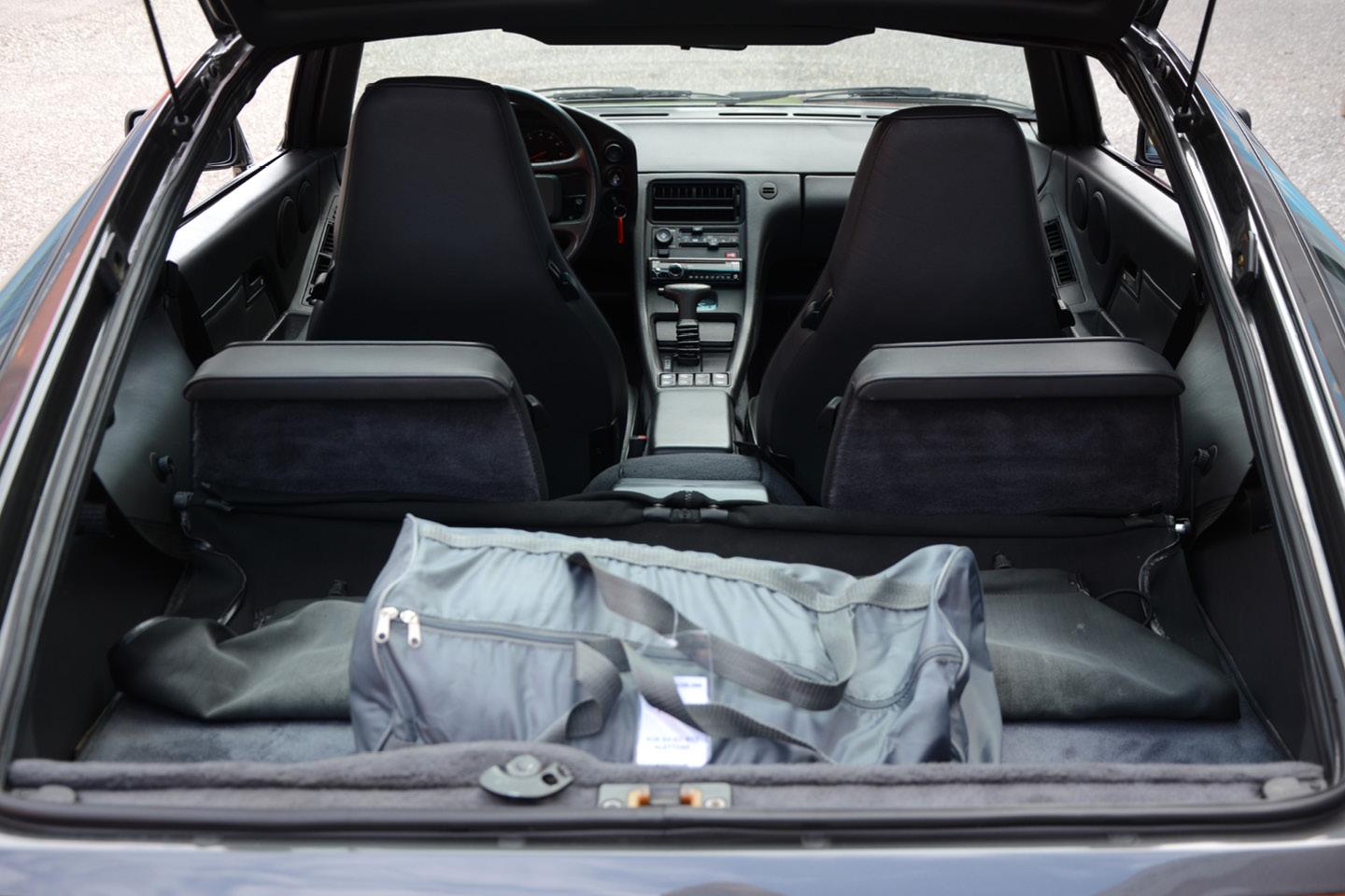 PORSCHE 928 S4 – image 20