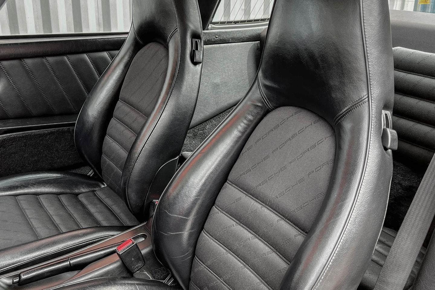 PORSCHE 911 Carrera 4 Targa (964) – Bild 12