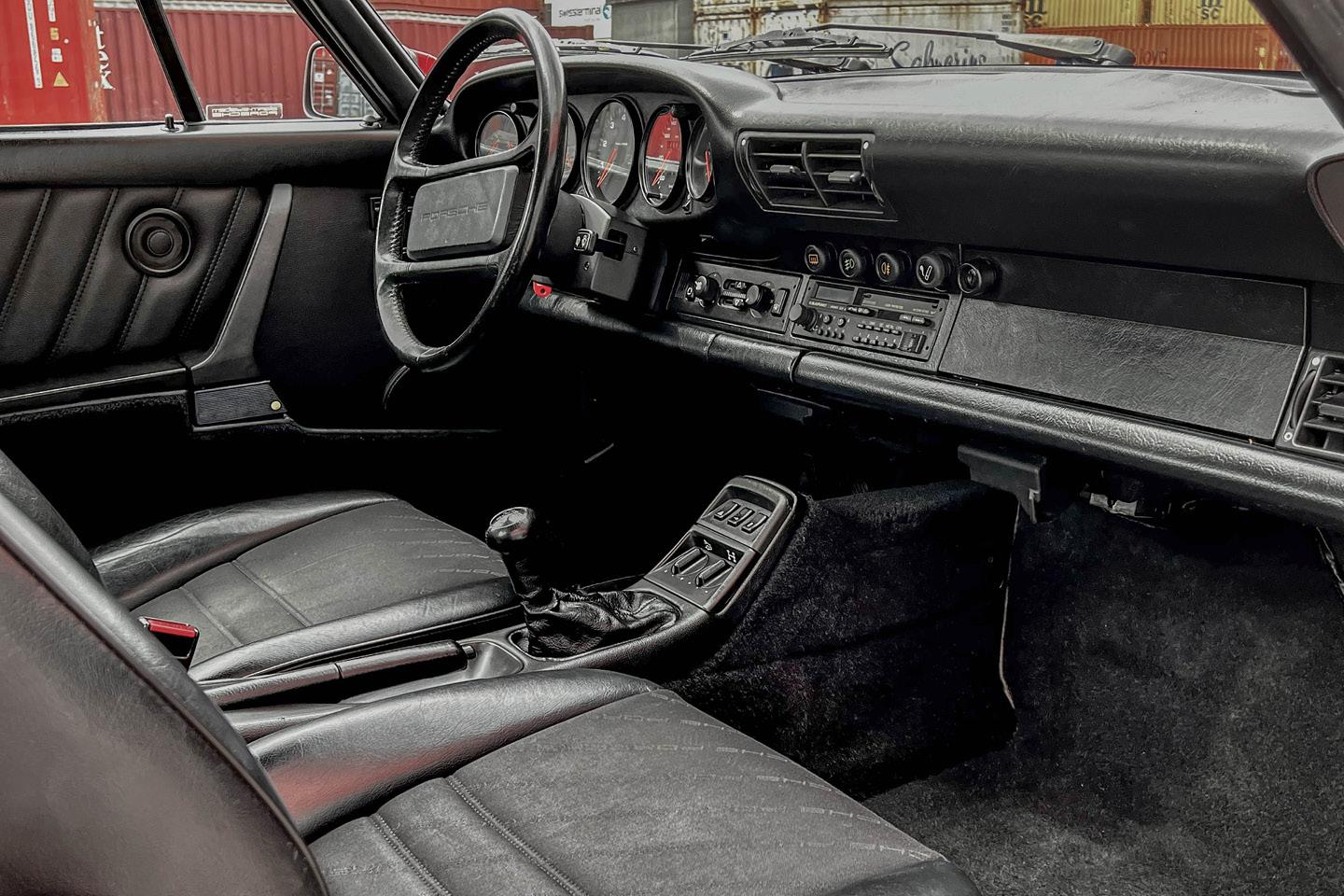 PORSCHE 911 Carrera 4 Targa (964) – Bild 14