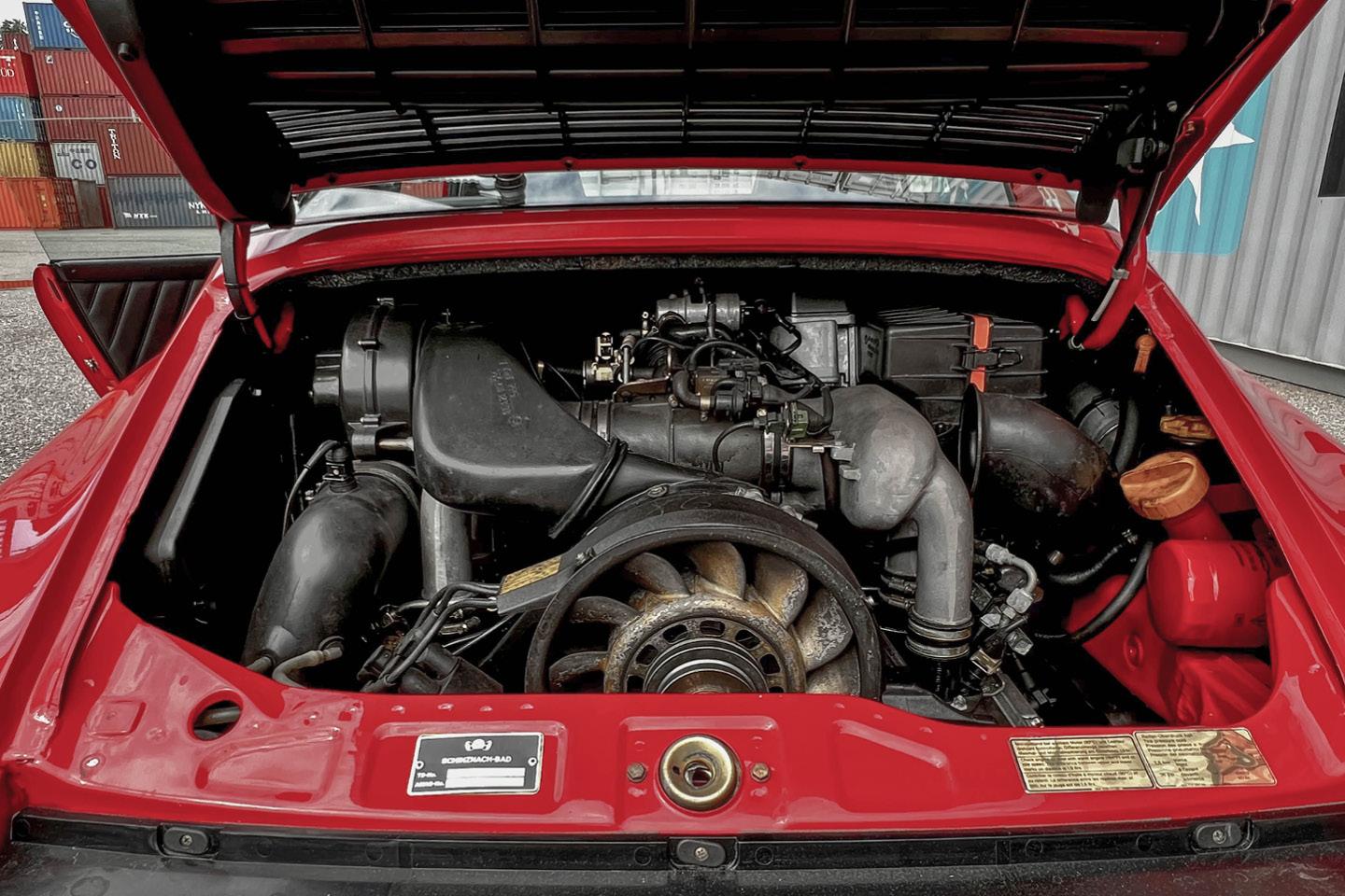 PORSCHE 911 Carrera 4 Targa (964) – Bild 22