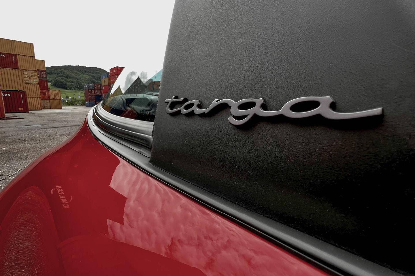 PORSCHE 911 Carrera 4 Targa (964) – Bild 3