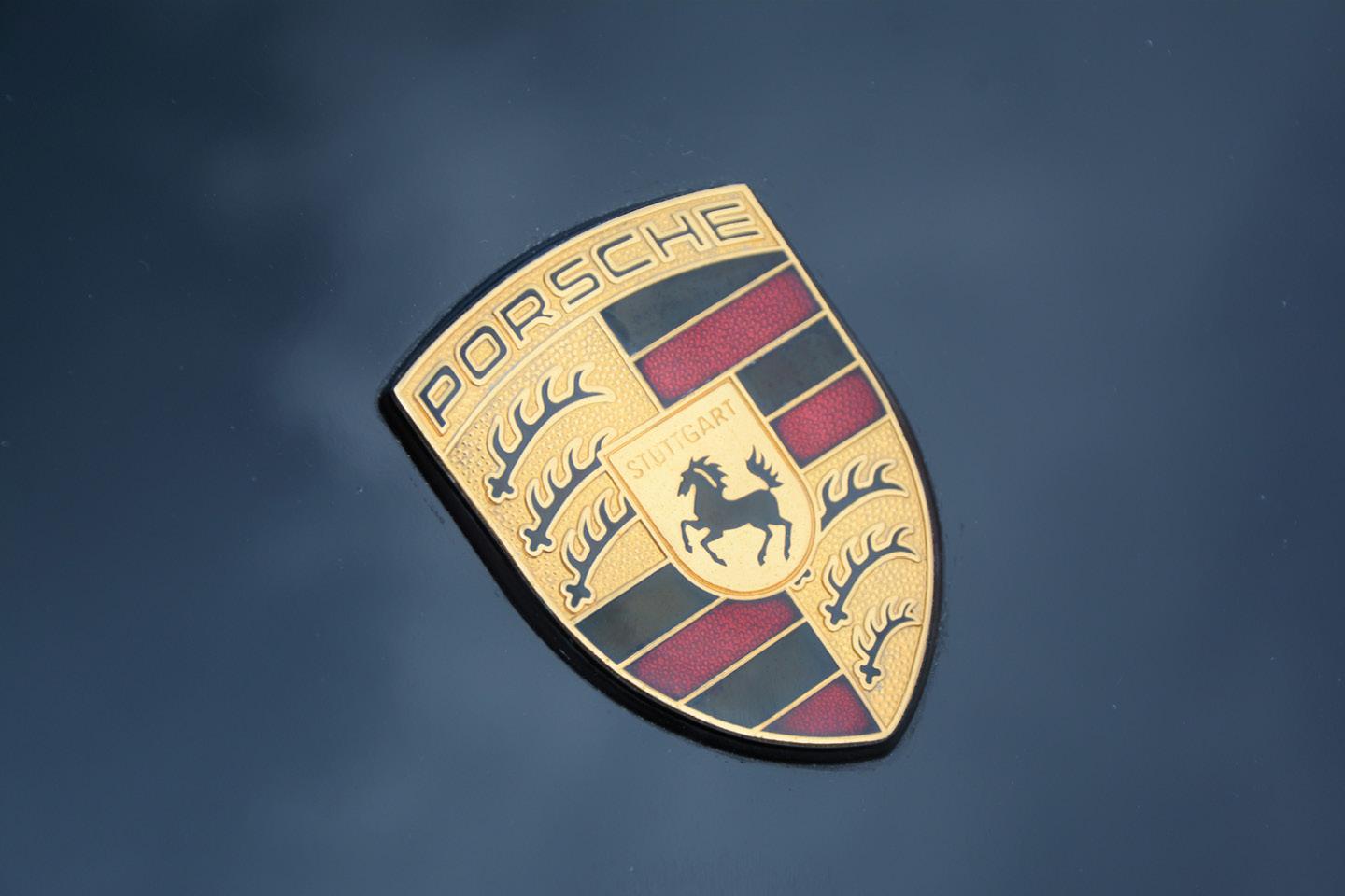 PORSCHE 911 3.8 RS – Bild 9