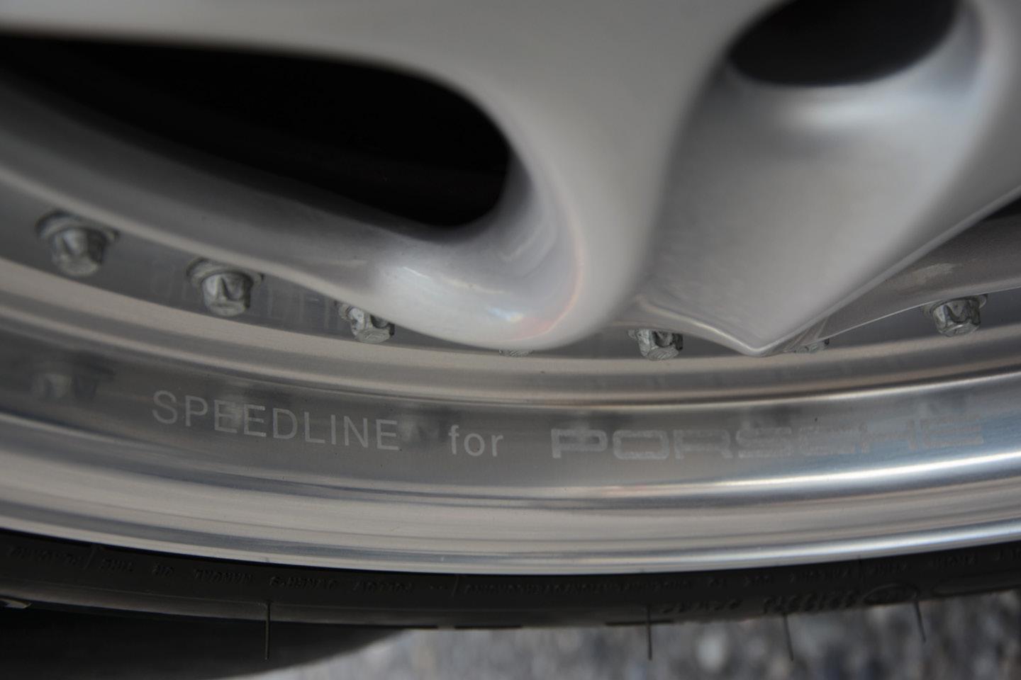 PORSCHE 911 3.8 RS – Bild 11