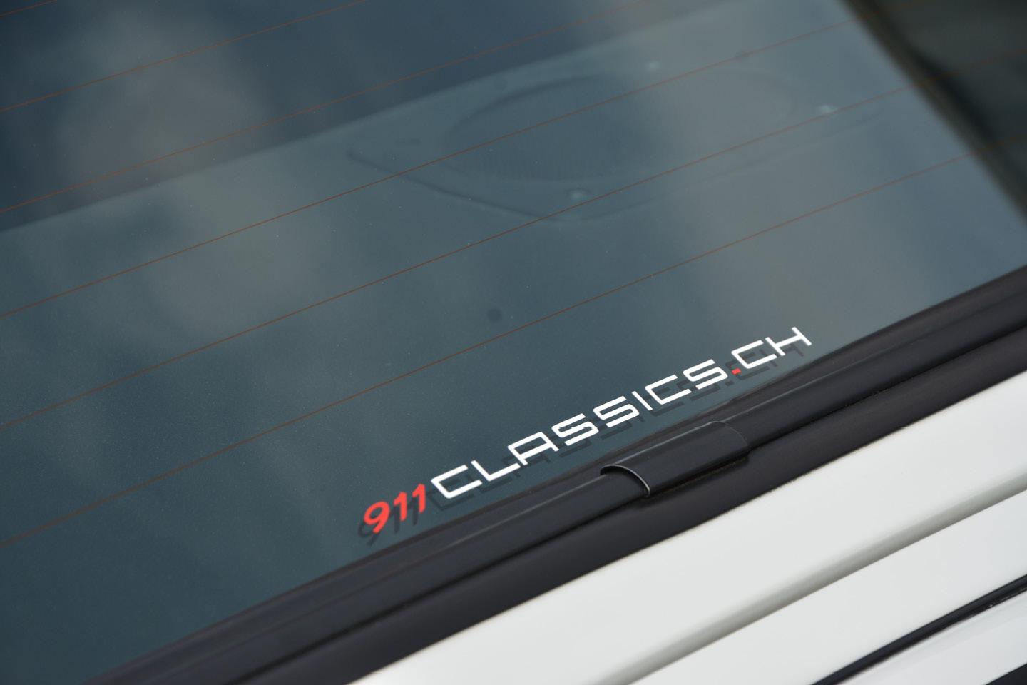 PORSCHE 911 Turbo 3.3 – Bild 9