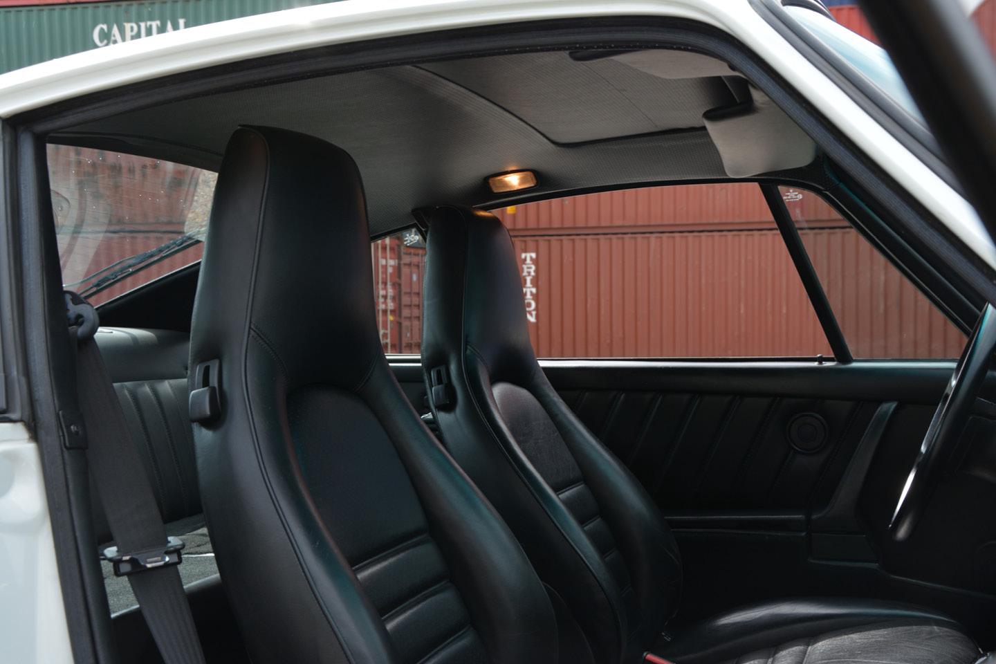 PORSCHE 911 Turbo 3.3 – Bild 16