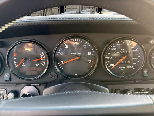 PORSCHE 911 Carrera 2 Targa – Bild 17