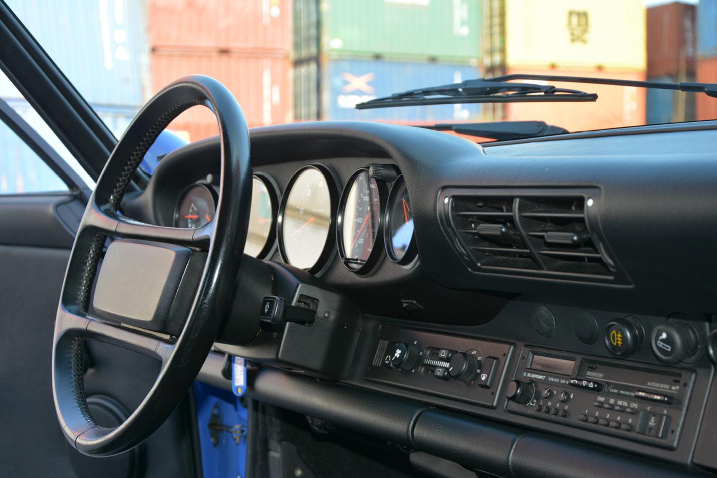 PORSCHE 964 RS – Bild 13