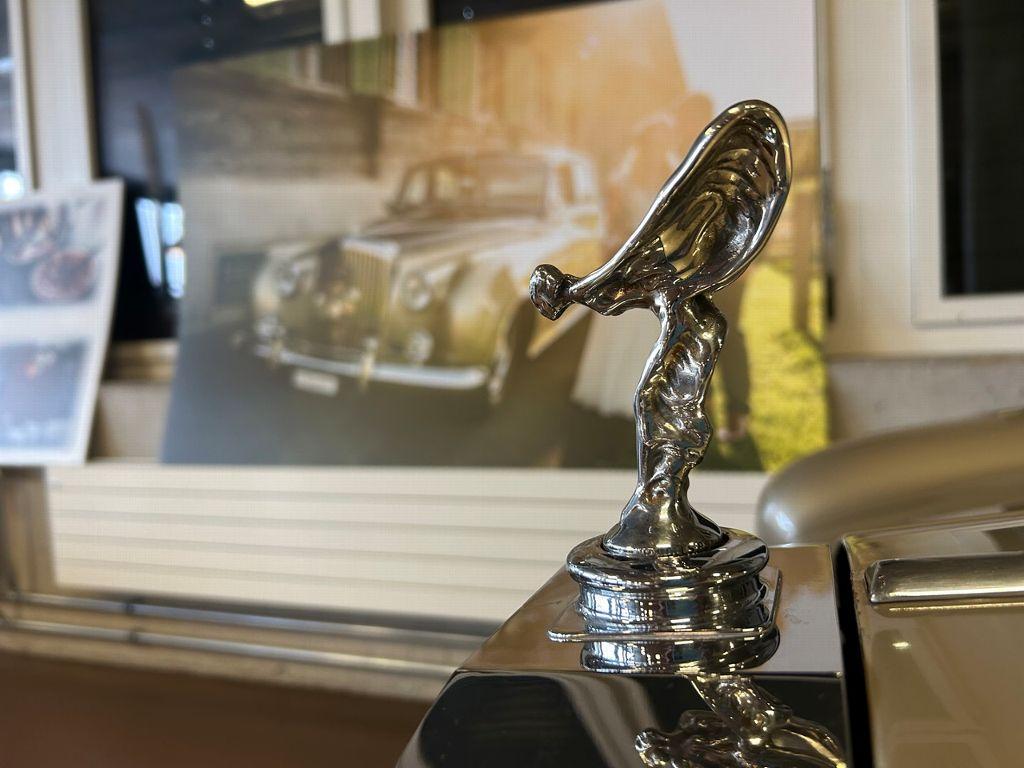 Rolls-Royce Silver Shadow Coupé – Bild 12